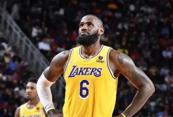 nba湖人最新爆料消息,揭秘球队转会传闻与备战策略”